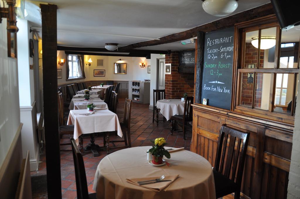 The Crown Inn Benson 外观 照片