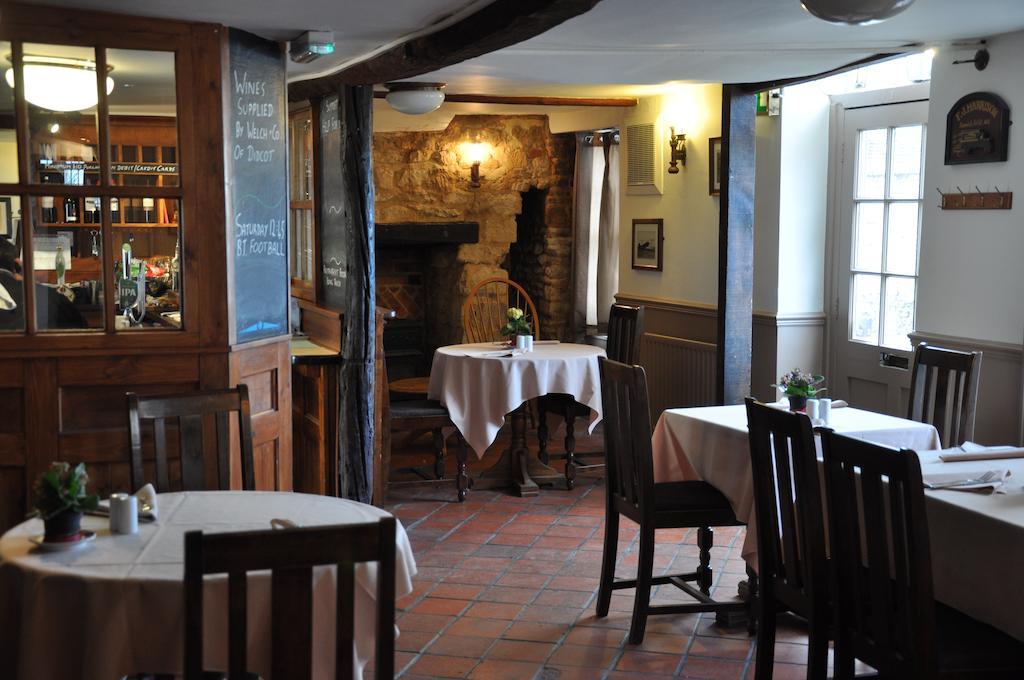 The Crown Inn Benson 外观 照片